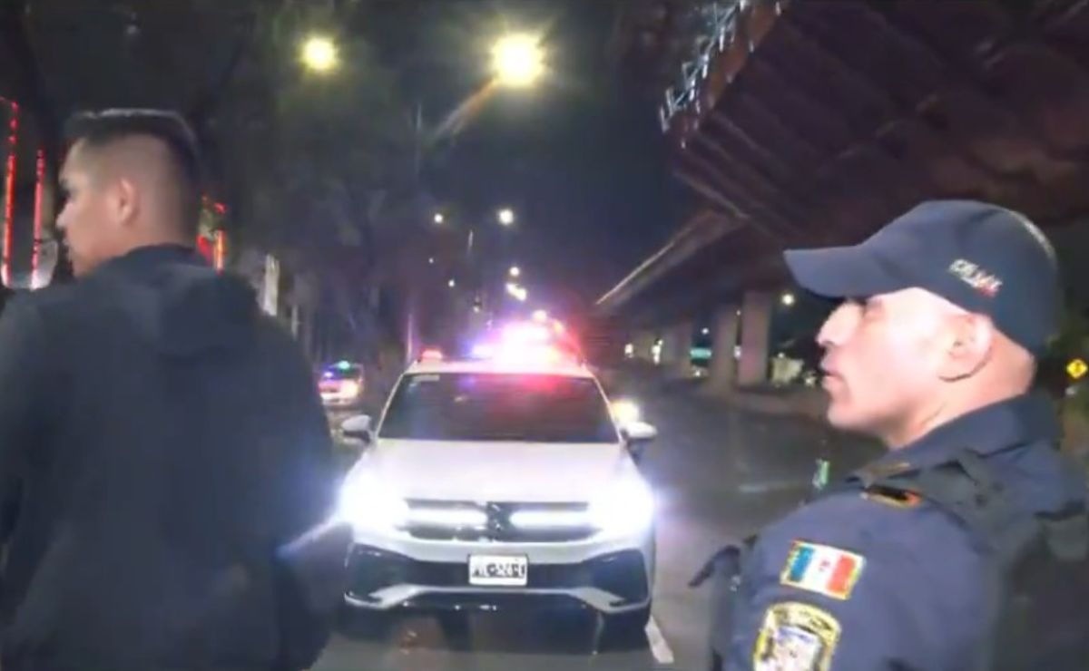 Atentan contra conductor en la Venustiano Carranza; víctima sobrevivió Atentan contra conductor en la Venustiano Carranza; víctima sobrevivió