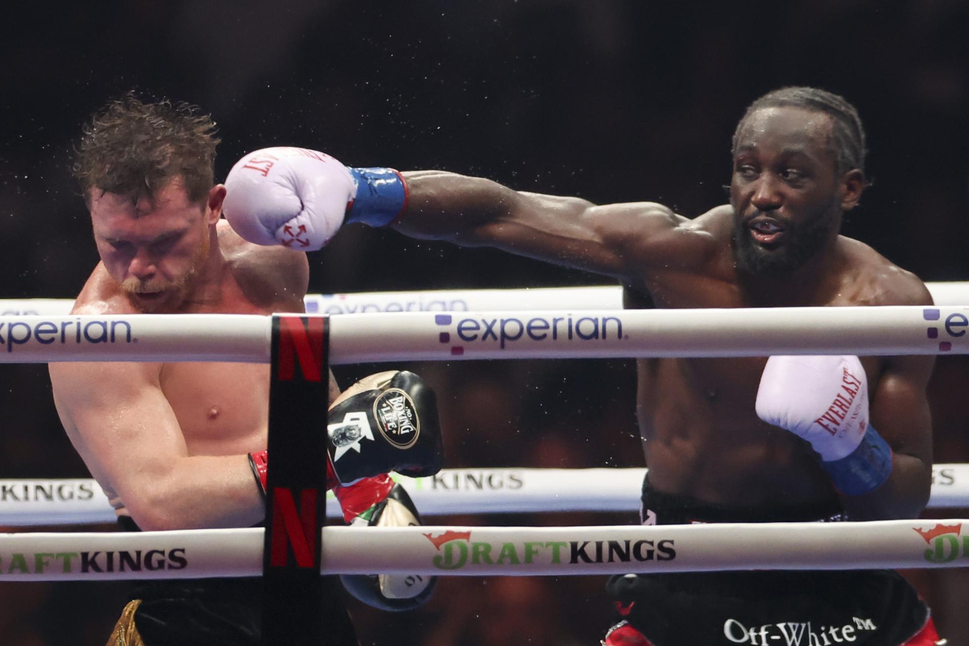 Noche aciaga en Las Vegas: Crawford vence por decisión unánime a ‘Canelo’ Álvarez Noche aciaga en Las Vegas: Crawford vence por decisión unánime a ‘Canelo’ Álvarez