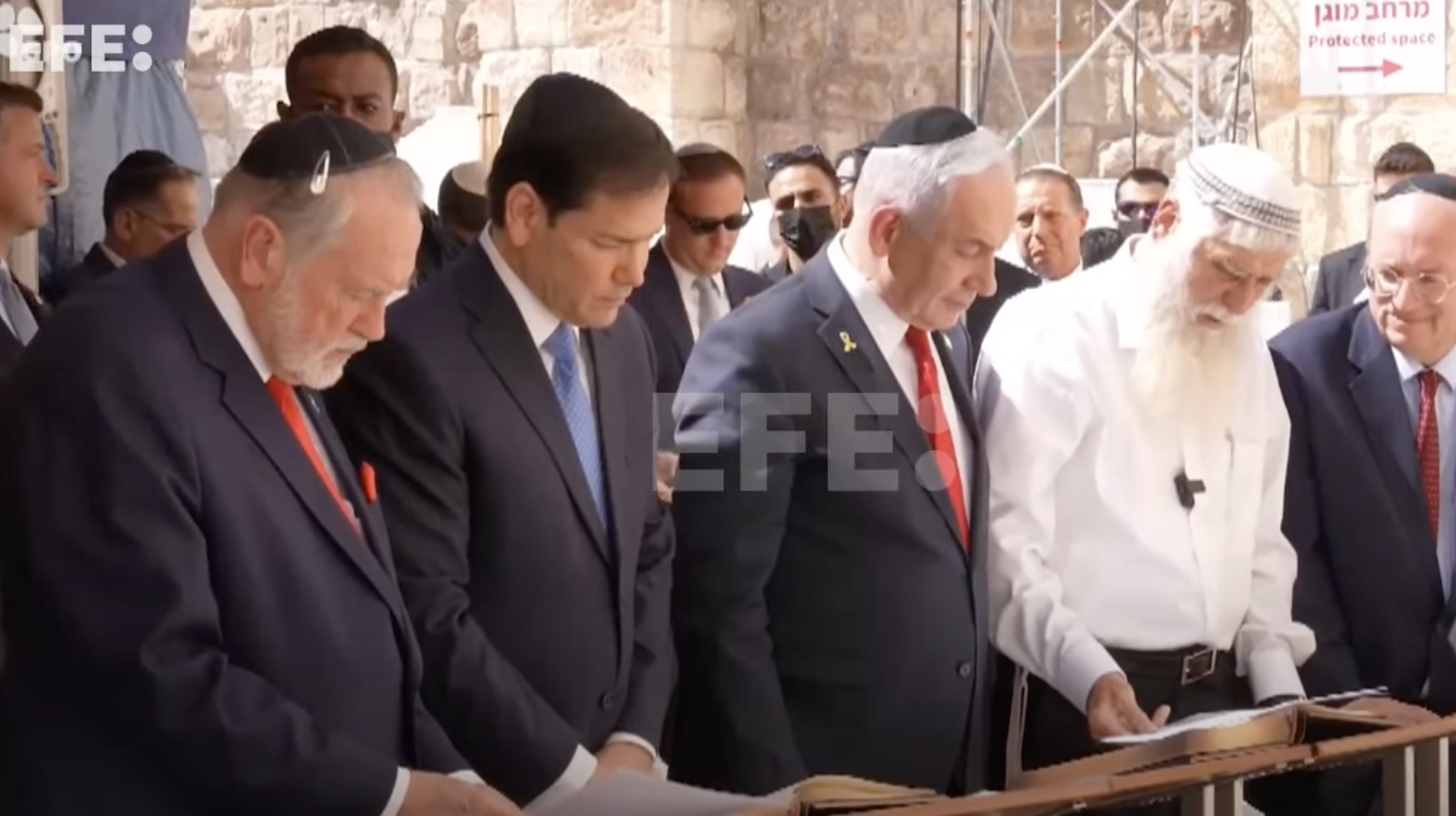 Netanyahu y Rubio afianzan sus fuertes relaciones tras una visita al Muro de las Lamentaciones Netanyahu y Rubio afianzan sus fuertes relaciones tras una visita al Muro de las Lamentaciones