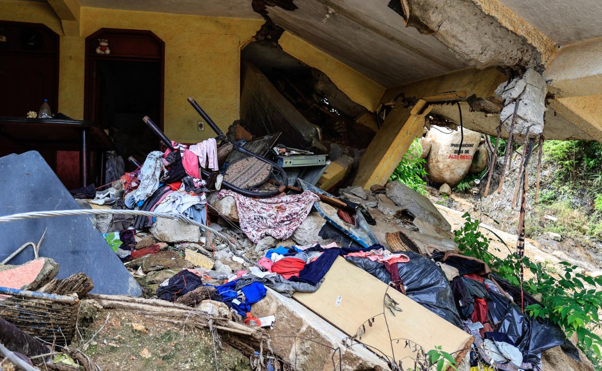 “Aquí en el olvido”, el lamento un año después del huracán ‘John’ en Acapulco “Aquí en el olvido”, el lamento un año después del huracán ‘John’ en Acapulco