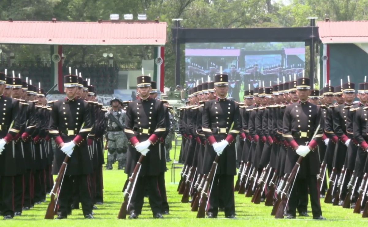 Estado Mayor refrenda lealtad y disciplina en 202 Aniversario; promete incrementar eficiencia