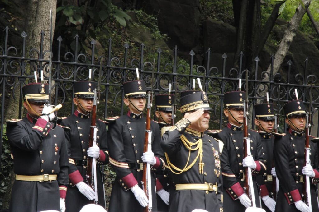 Encabeza Defensa ceremonia de restauración de monumentos históricos en Chapultepec - encabeza-defensa-ceremonia-de-restauracion-de-monumentos-historicos-en-chapultepec-10-1024x682