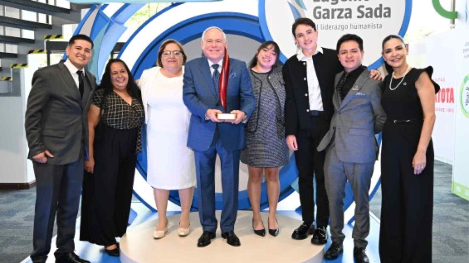 Entregan el Premio Eugenio Garza Sada 2025 en Monterrey