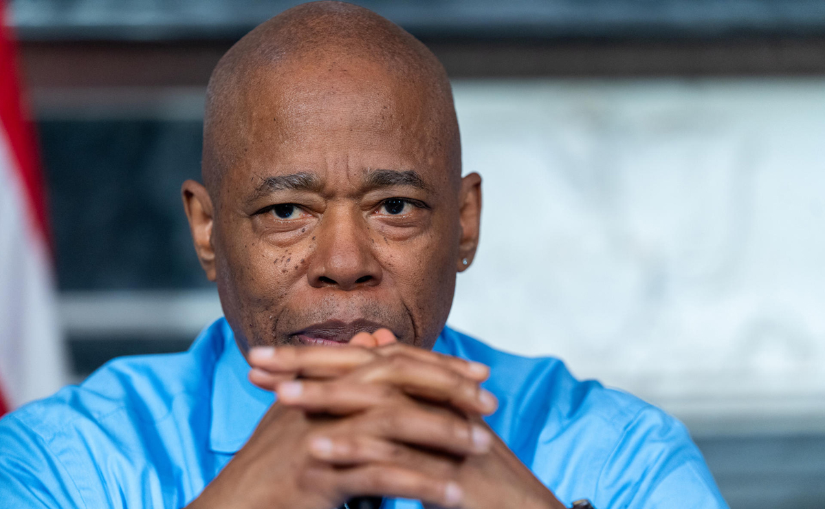 Eric Adams renuncia a buscar la reelección como alcalde de NY Eric Adams renuncia a buscar la reelección como alcalde de NY