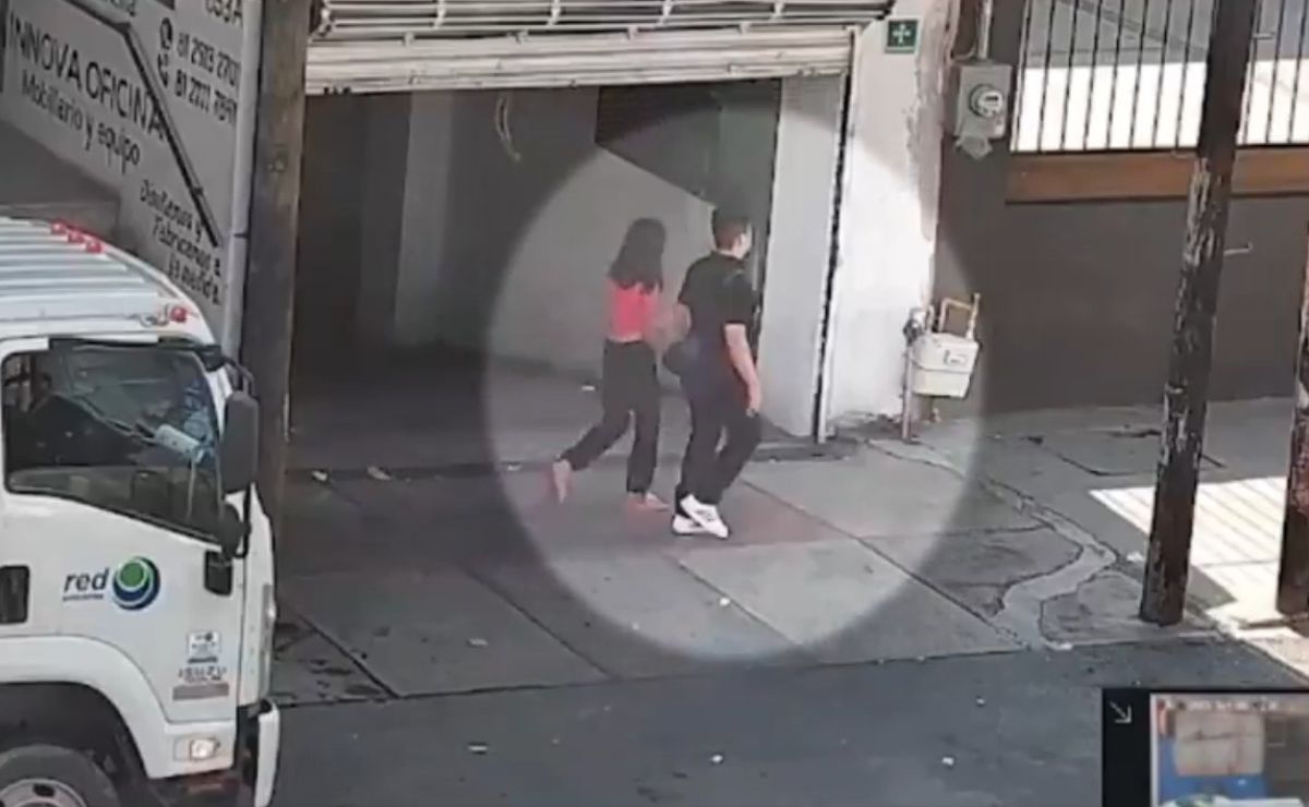 Video: Detienen a sujeto por secuestrar a niña de 10 años; la llevó a un hotel Video: Detienen a sujeto por secuestrar a niña de 10 años; la llevó a un hotel