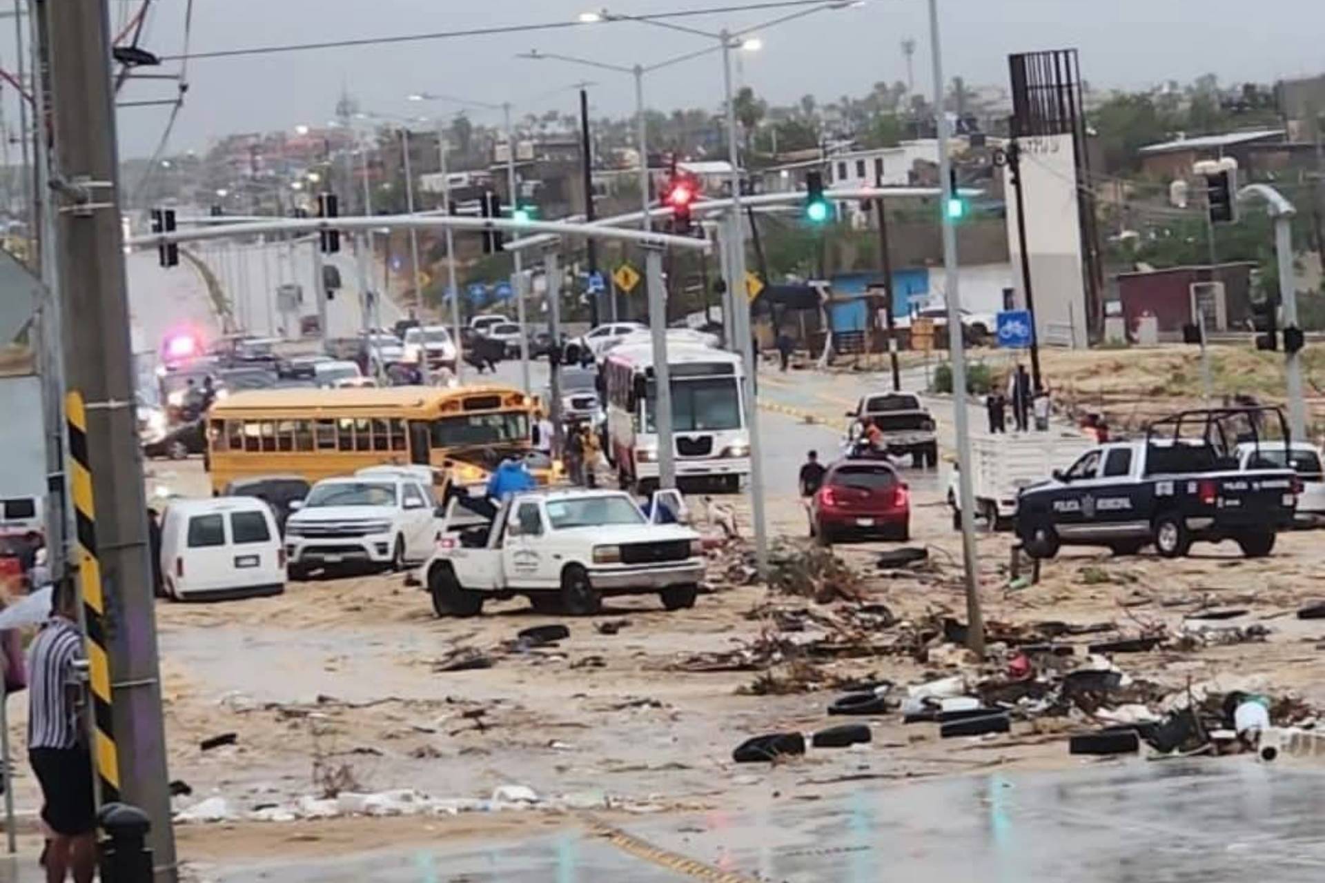 Huracán “Lorena” se intensificará en las próximas horas en el Pacífico mexicano
