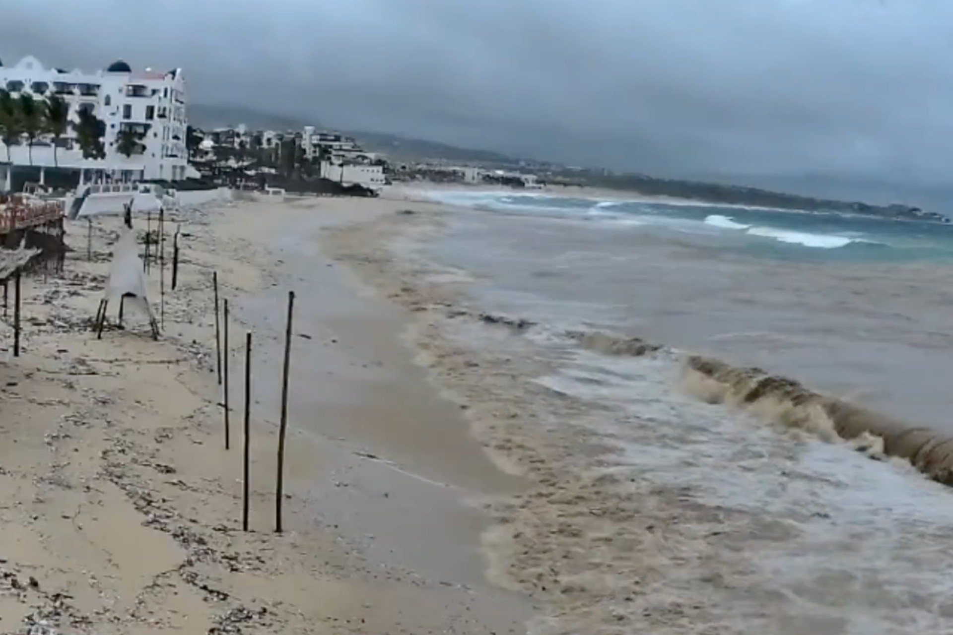 Autoridades emiten recomendaciones a la población ante afectaciones del huracán “Lorena”