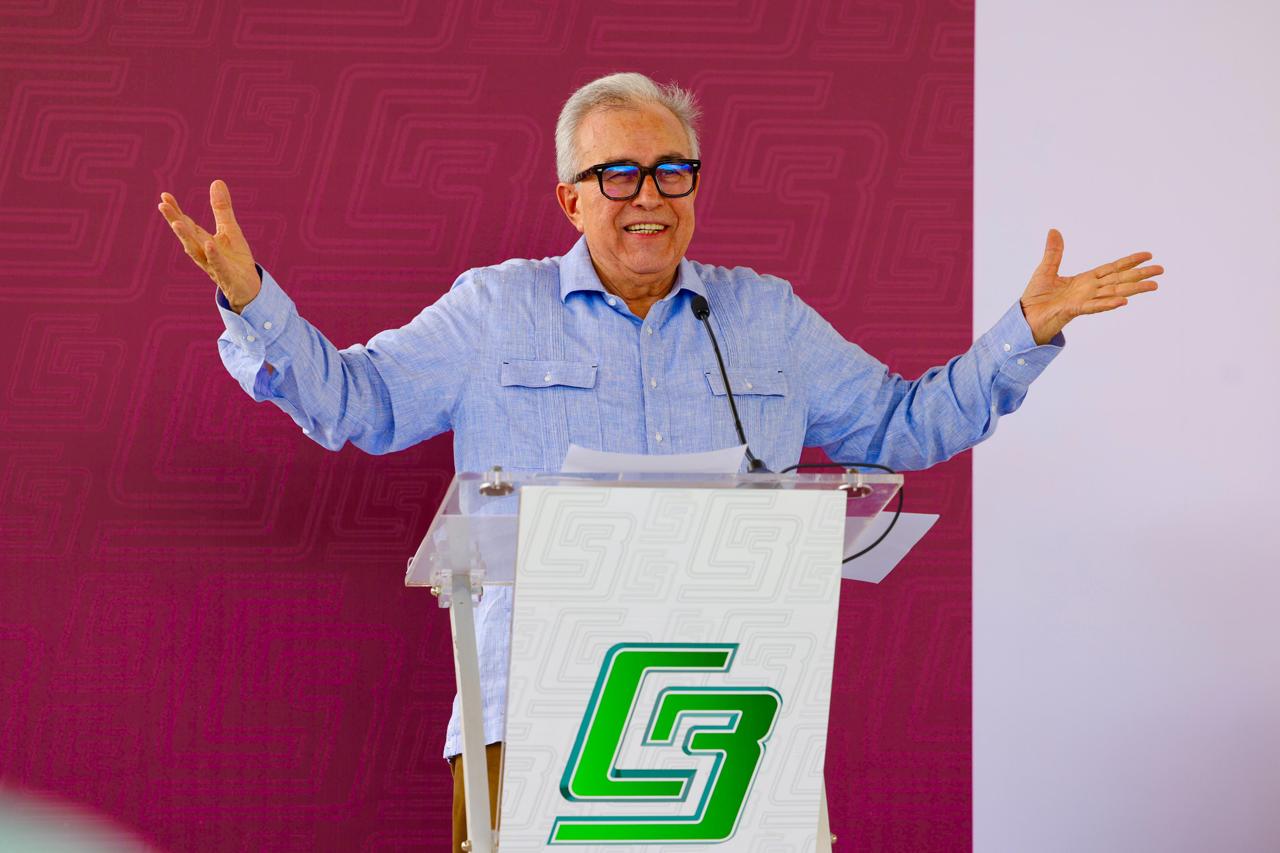 Entrega Rocha Moya nuevo edificio al COBAES 37 en Mazatlán