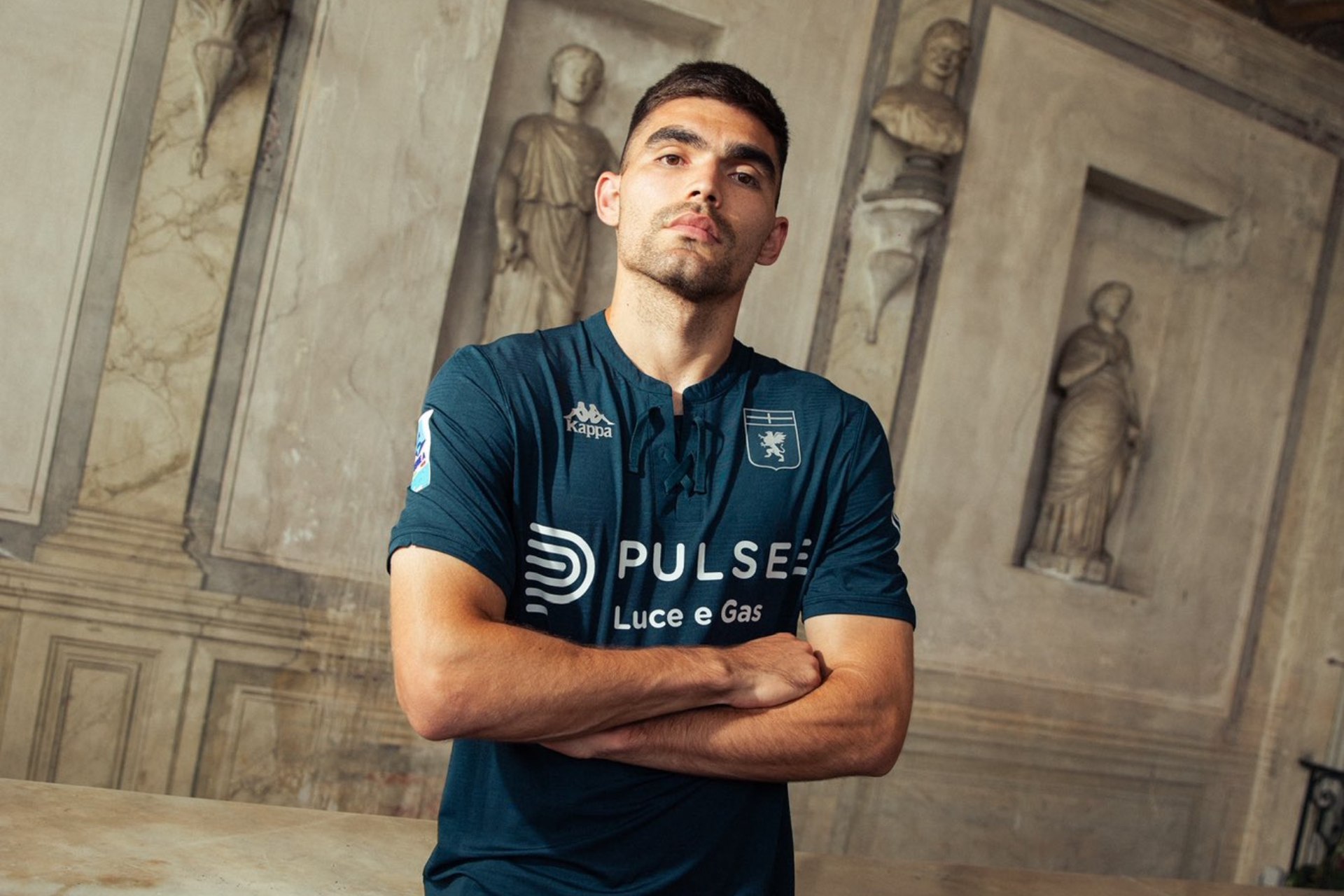 Genoa renovó al mexicano Johan Vásquez, ¿por cuántas temporadas?