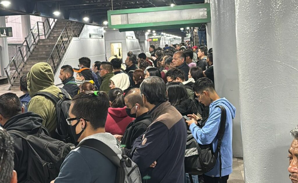 ¿Qué pasa en el Metro CDMX? Hay servicio lento en al menos 6 líneas