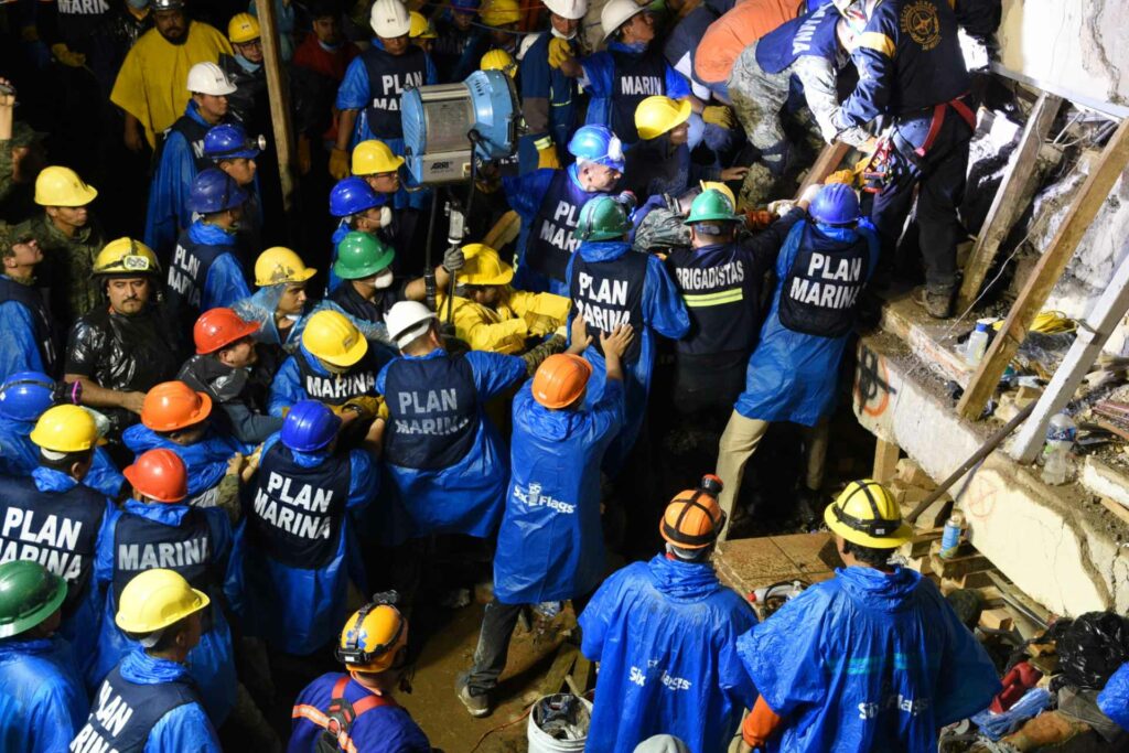 Secretaría de Marina actúa con rapidez y eficiencia ante emergencias por sismos en territorio nacional - marina-semar-sismo-2017-1024x683