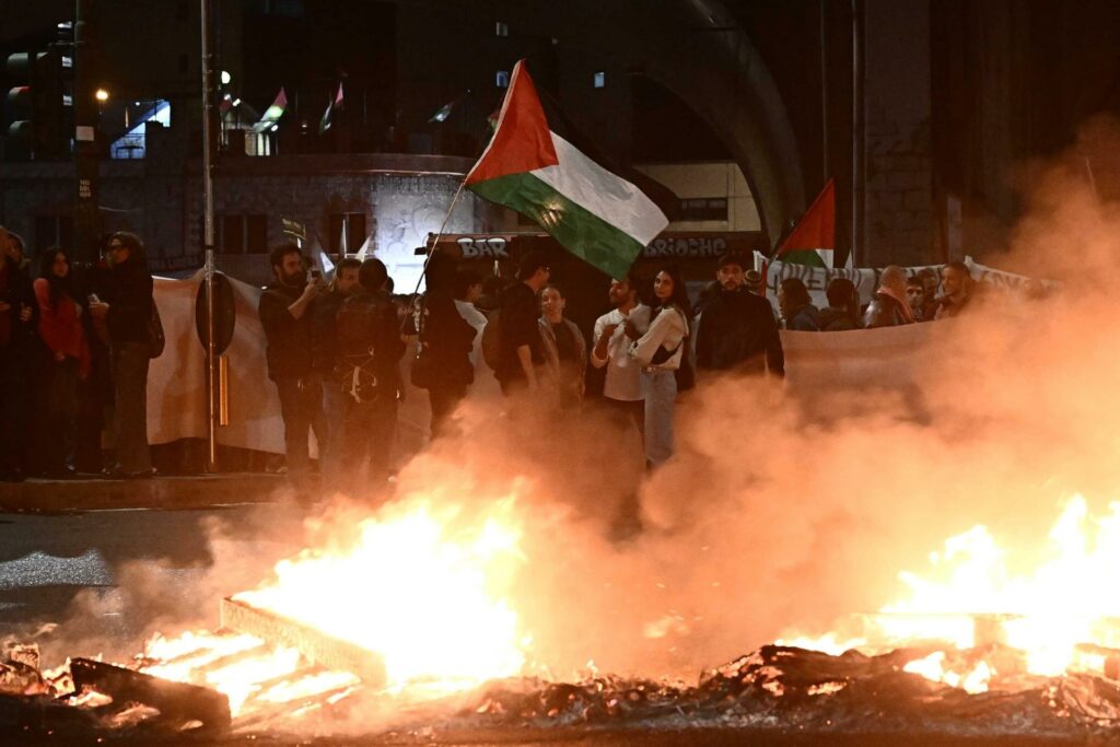 Miles de personas protestan en Roma y otras ciudades por la interceptación de la Flotilla - 137a548f14093c1774b9e6543238cac86b659a15w-1024x683