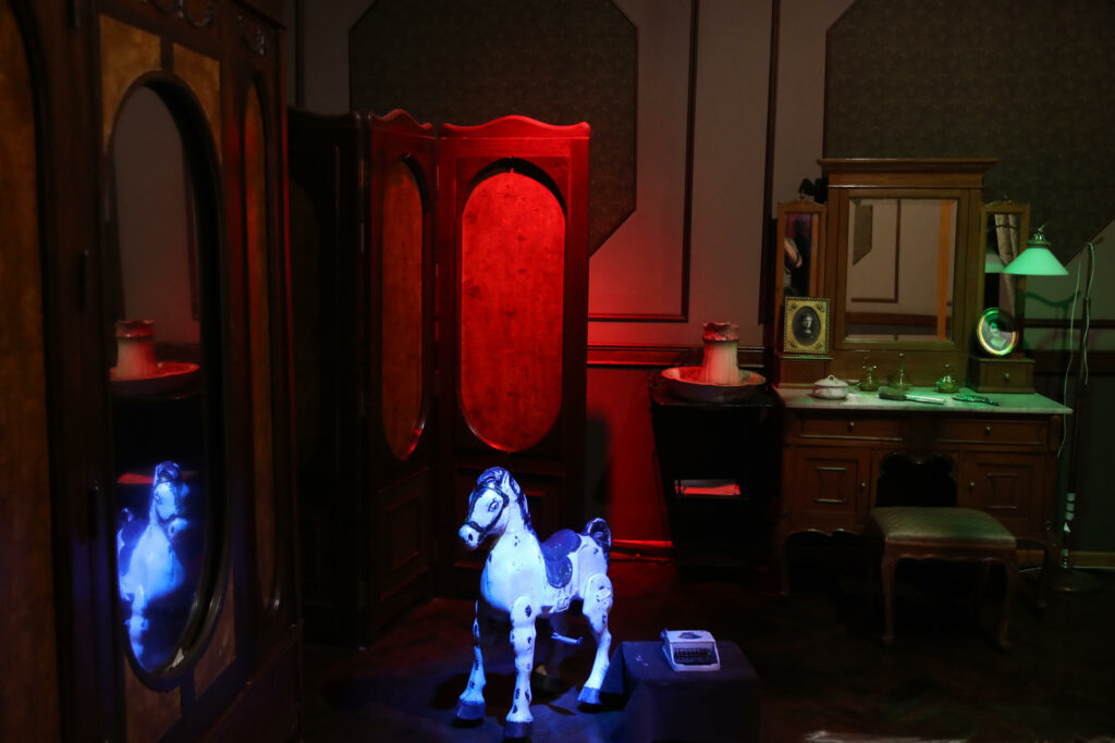 La casa natal de Vargas Llosa en Arequipa reabre sus puertas para homenajear al Nobel - a9a10ab2d2079e70e846c1da9f560a84adfe6aa4w-1024x683