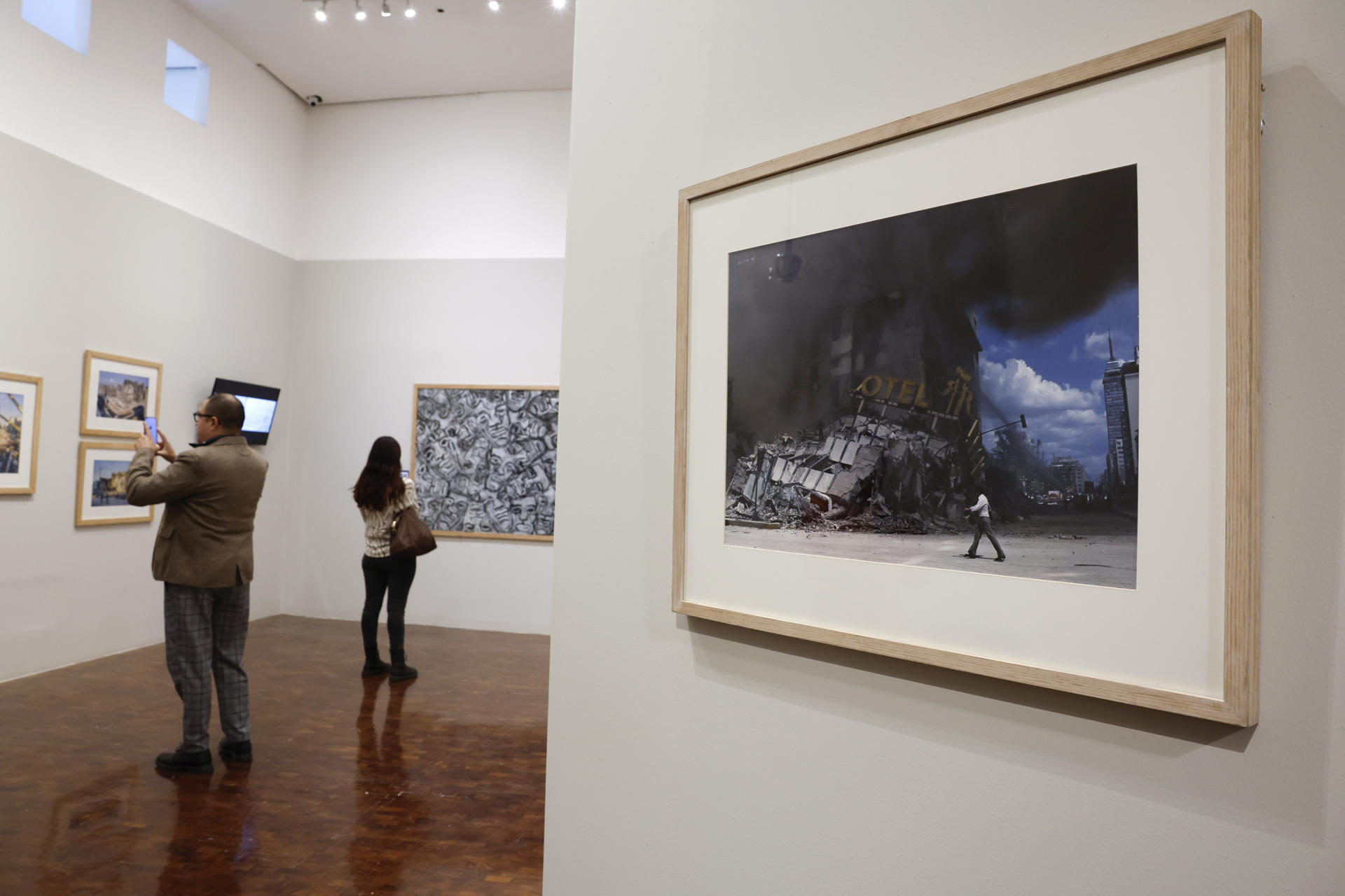 Una exposición reflexiona sobre las huellas del terremoto de 1985 en la Ciudad de México