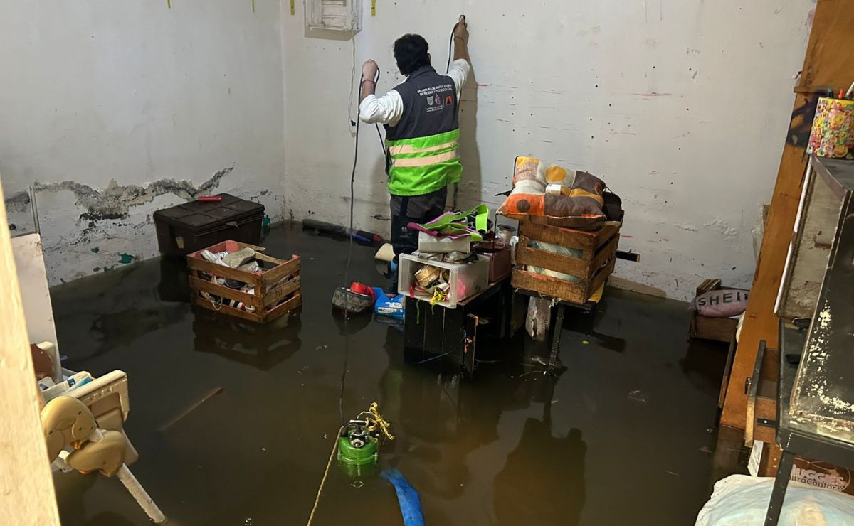 Darán 8 mil pesos a afectados por lluvias, ¿dónde ir a cobrarlos? Darán 8 mil pesos a afectados por lluvias, ¿dónde ir a cobrarlos?