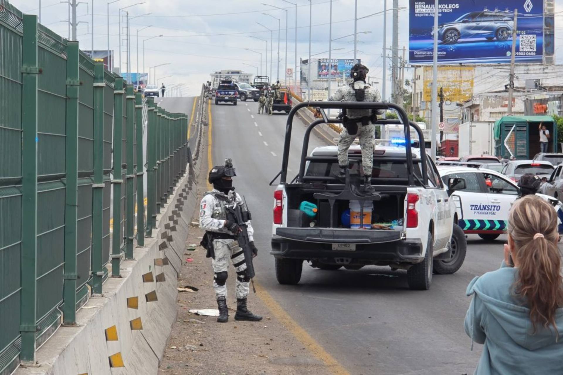 Atacan a elementos de la Guardia Nacional en Celaya, Guanajuato; hay un agente muerto Atacan a elementos de la Guardia Nacional en Celaya, Guanajuato; hay un agente muerto