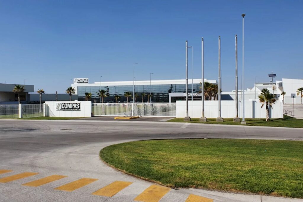 Automotriz Compas anuncia el cierre en 2026 de su planta en Aguascalientes