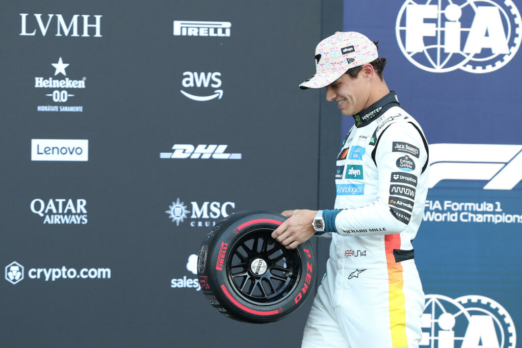 Norris: Estoy feliz, pero me concentro en mí mismo