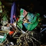 “No hay donde quedarnos”: Damnificados de Álamo duermen a la orilla de la carretera