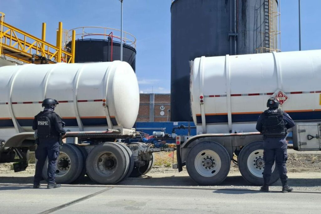 Aseguran en Silao, Guanajuato, 1.6 millones de litros de huachicol