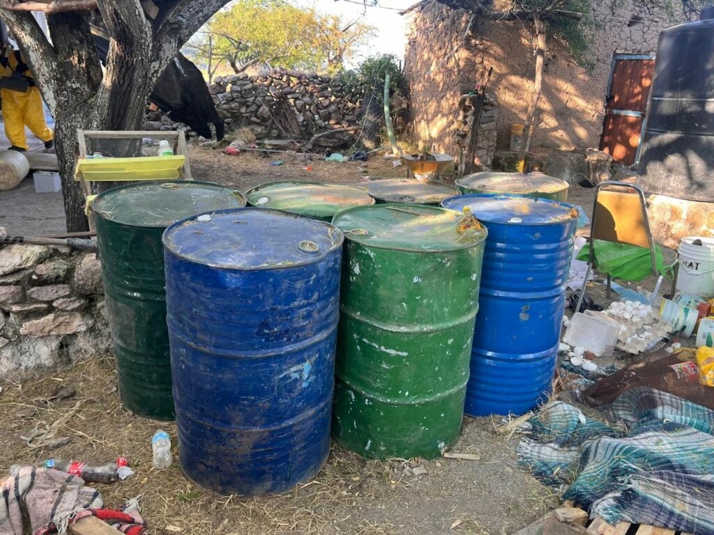 Ejército y Guardia Nacional aseguran más de 1.7 toneladas de metanfetamina en Zacatecas - ejercito-y-guardia-nacional-aseguran-mas-de-17-toneladas-de-metanfetamina-en-zacatecas-3-1024x768