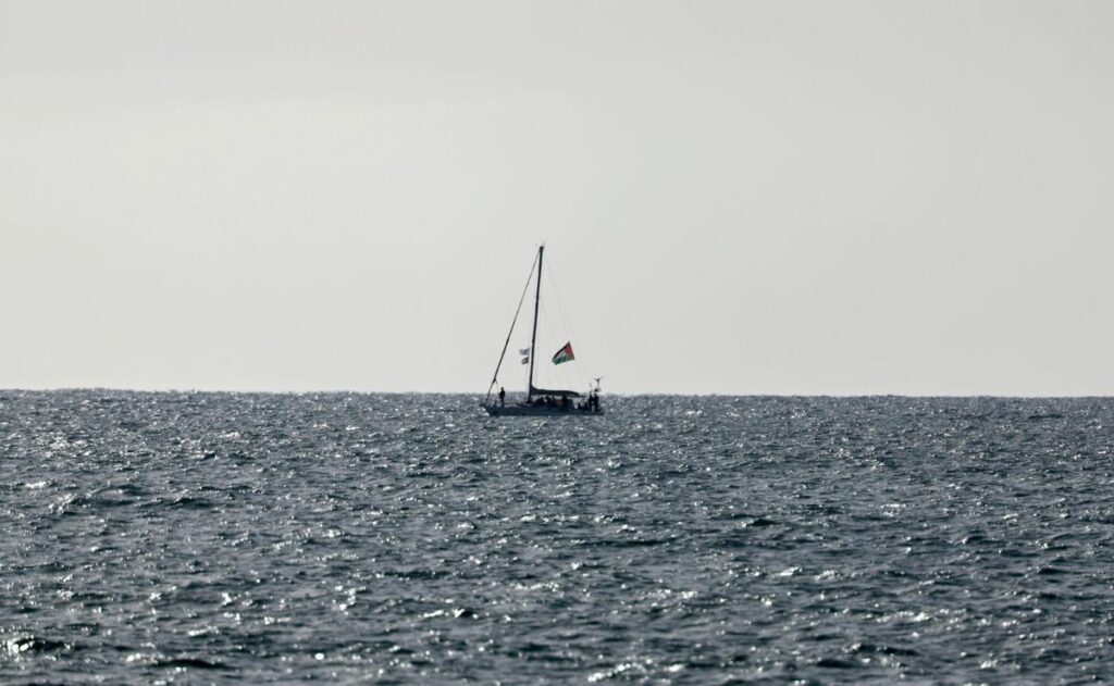 México repatria a connacional detenida por Israel que viajaba en Flotilla Global Sumud