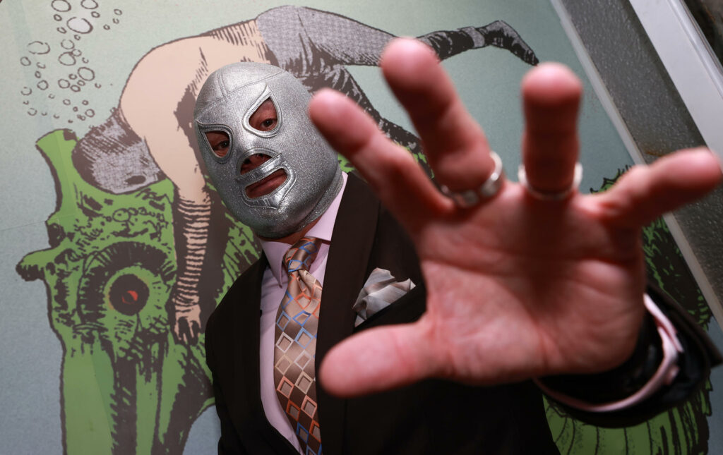 Hijo del Santo anuncia gira de despedida; estas serán sus ultimas luchas
