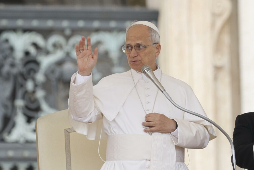 León XIV se reúne con víctimas de abusos sexuales por parte de miembros de la Iglesia