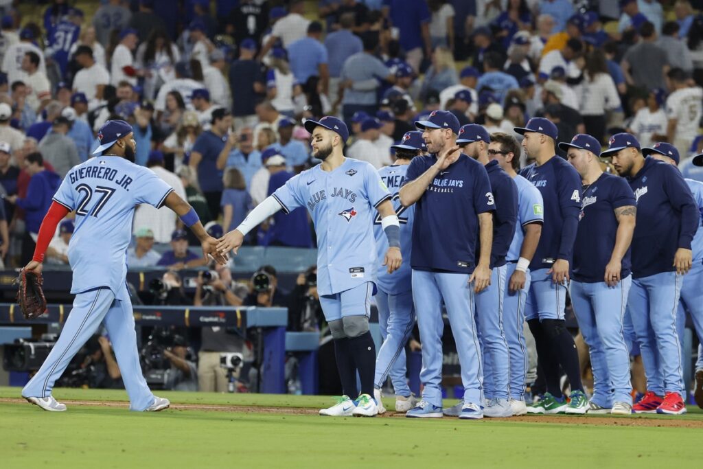 Los Azulejos igualan nuevamente la Serie Mundial - los-azulejos-igualan-nuevamente-la-serie-mundial-5-1024x683