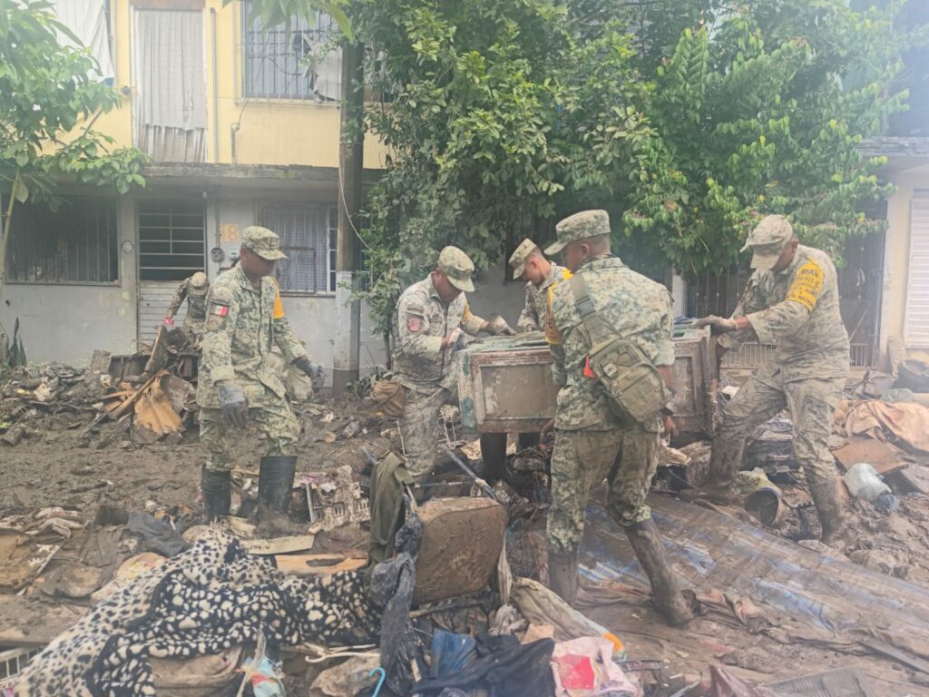 Más de 8 mil 800 militares mantienen el apoyo a la población damnificada por lluvias - mas-de-8-mil-800-militares-mantienen-el-apoyo-a-la-poblacion-damnificada-por-lluvias-4-1024x768
