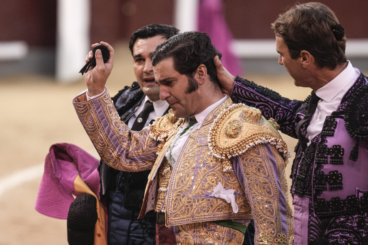 Morante de la Puebla se corta la coleta en Madrid