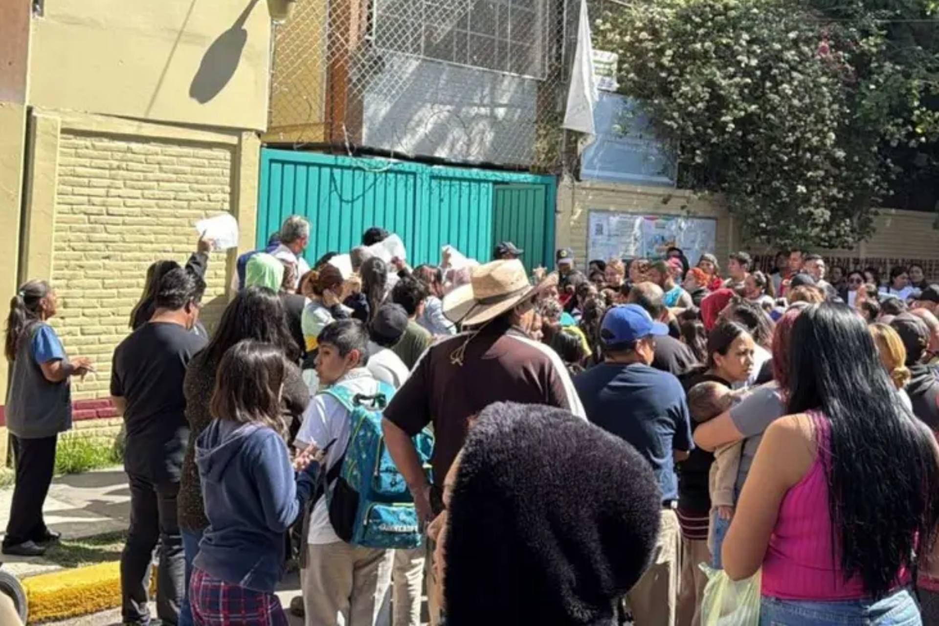 Murió estudiante en una secundaria técnica de Iztapalapa, ¿qué ocurrió?
