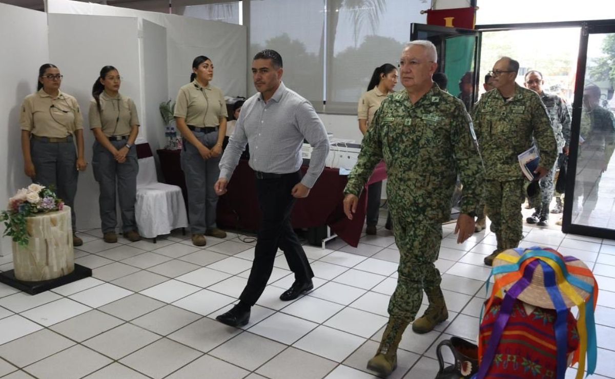 Omar Harfuch se reúne con limoneros de Michoacán ante extorsiones