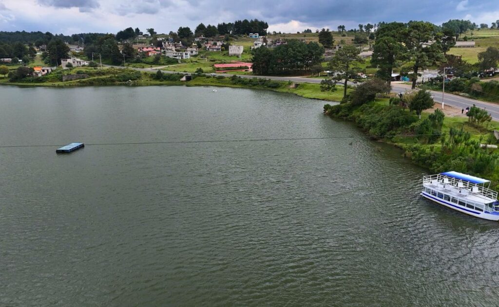 Presa de Valle de Bravo, a punto de alcanzar su máximo almacenamiento; comerciantes temen inundación