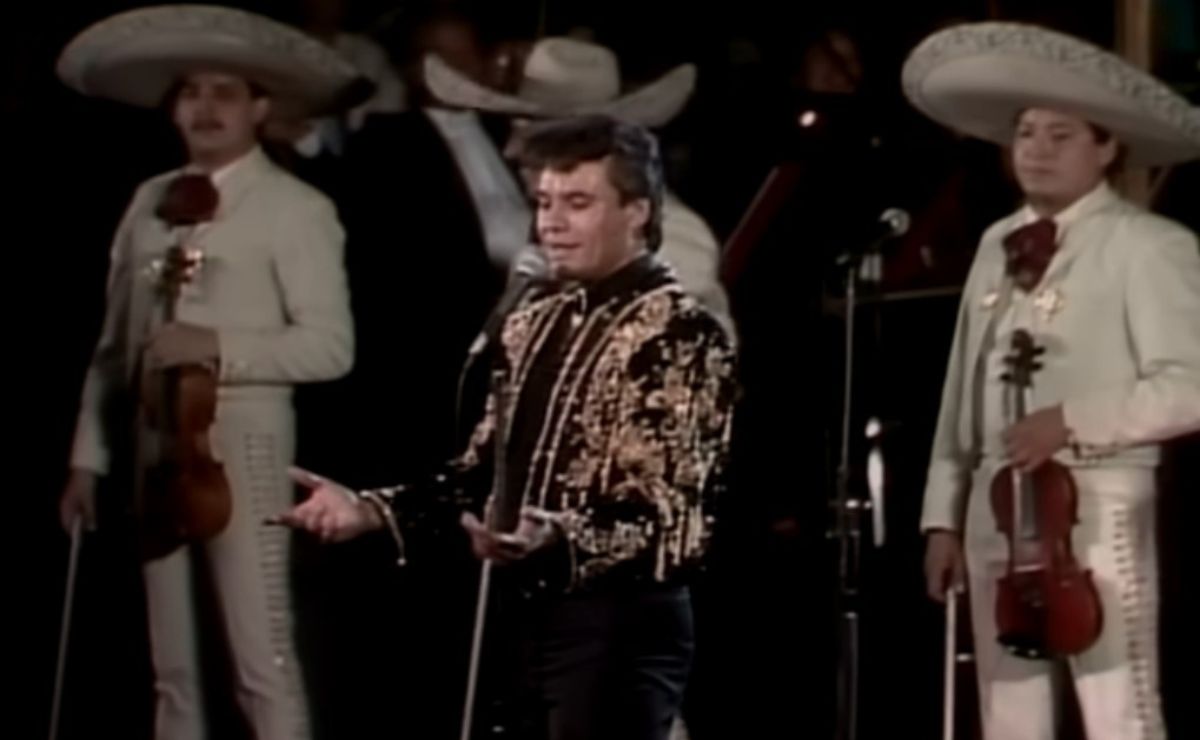 Proyectarán concierto de Juan Gabriel en Bellas Artes en el Zócalo