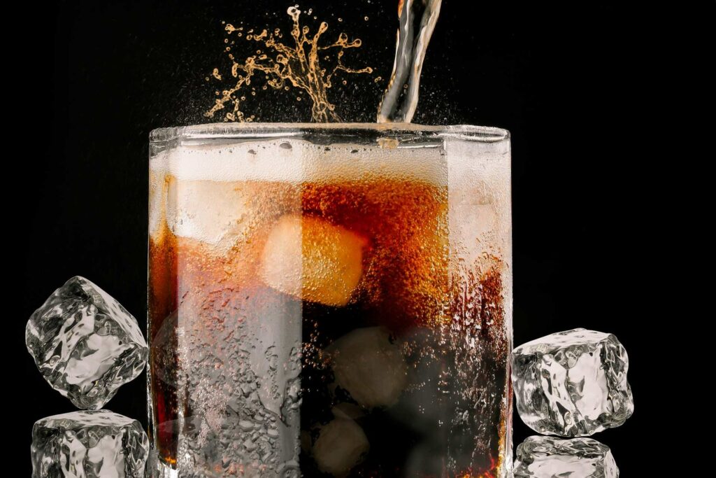 Organizaciones civiles piden al Gobierno federal fortalecer impuestos a refrescos