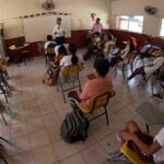 Más de 182 mil estudiantes regresan a clases en los cinco estados afectados por las lluvias