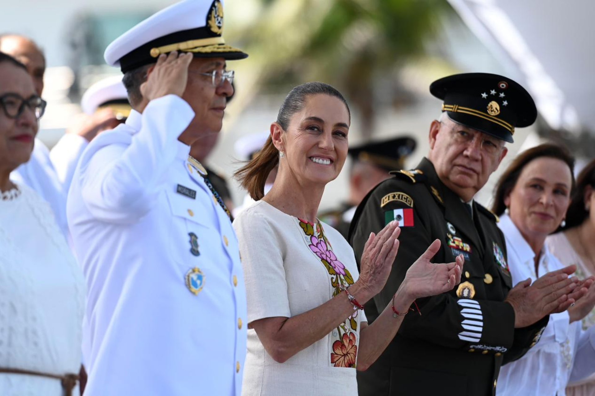 Soberanía se conquista, se protege y se defiende día tras día: Sheinbaum Soberanía se conquista, se protege y se defiende día tras día: Sheinbaum