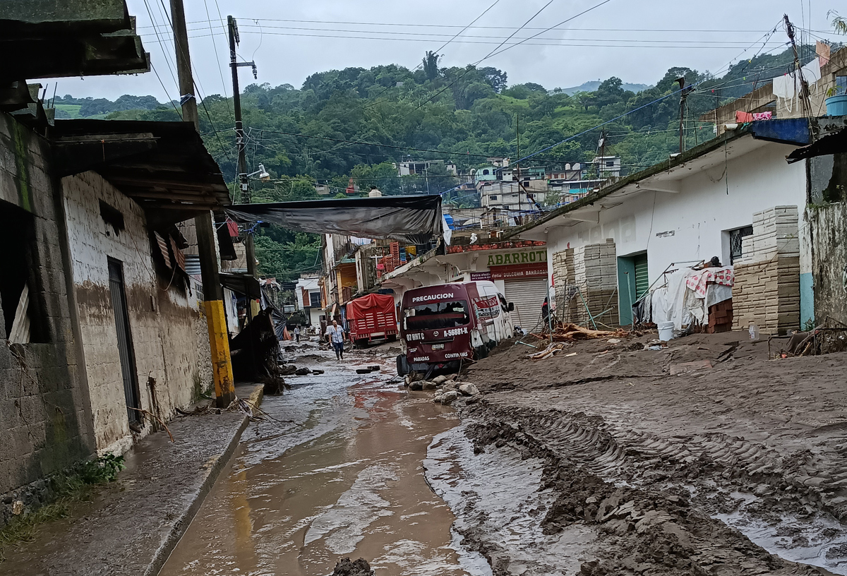 Suman 47 muertos, 38 desaparecidos y daños en 150 municipios de México por las fuertes lluvias Suman 47 muertos, 38 desaparecidos y daños en 150 municipios de México por las fuertes lluvias