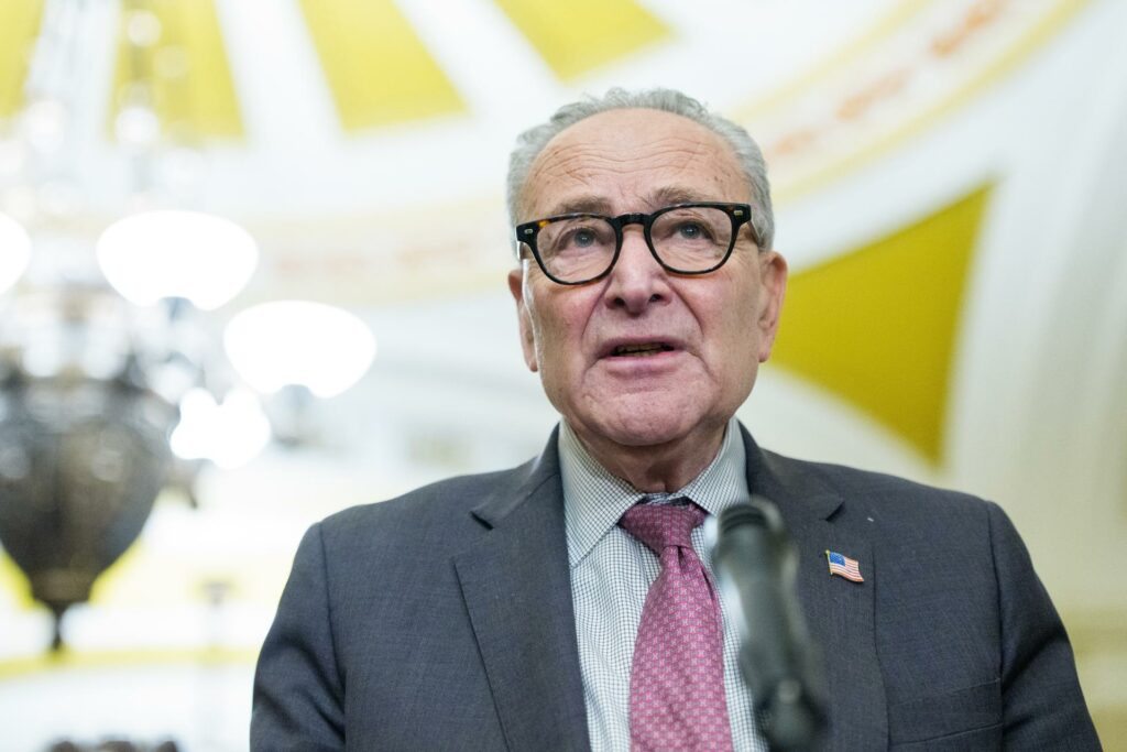 El acuerdo para abrir el Gobierno divide a los demócratas y reduce su capacidad de presión