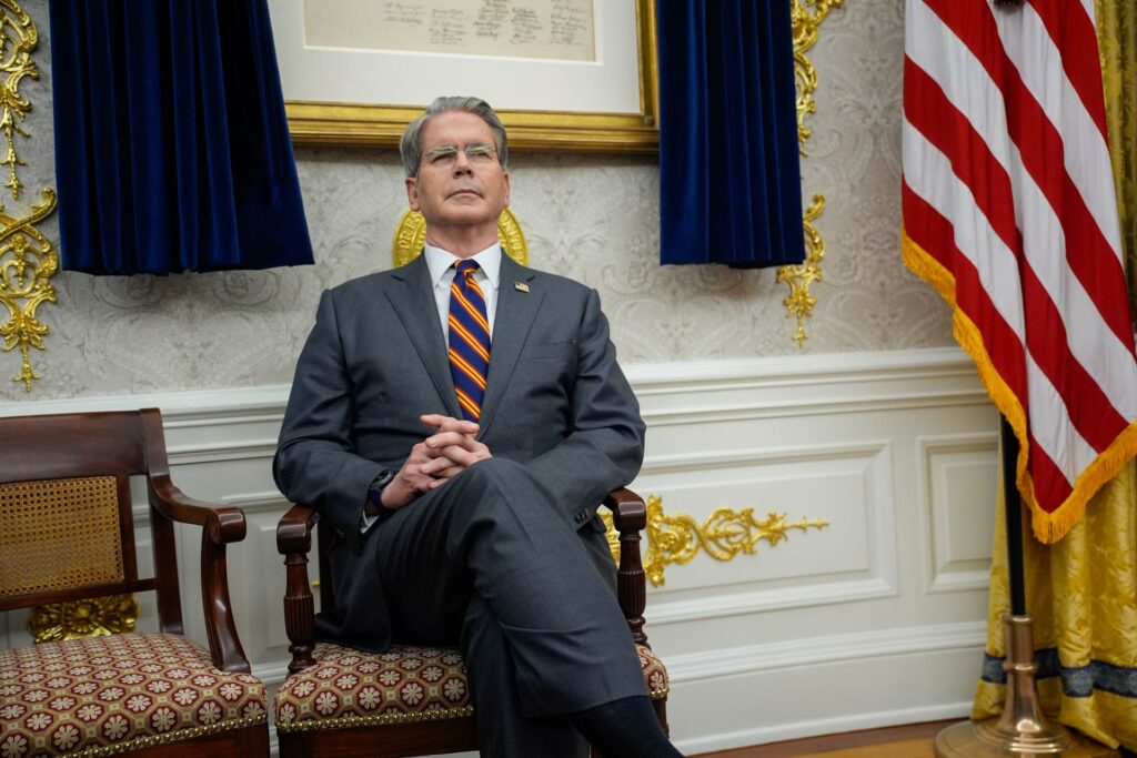 EE.UU. recortará los beneficios fiscales para migrantes y elevará la revisión de las remesas - 036b496cb771a27d9ff74ecbe6481173da3cc5a5w-1024x683