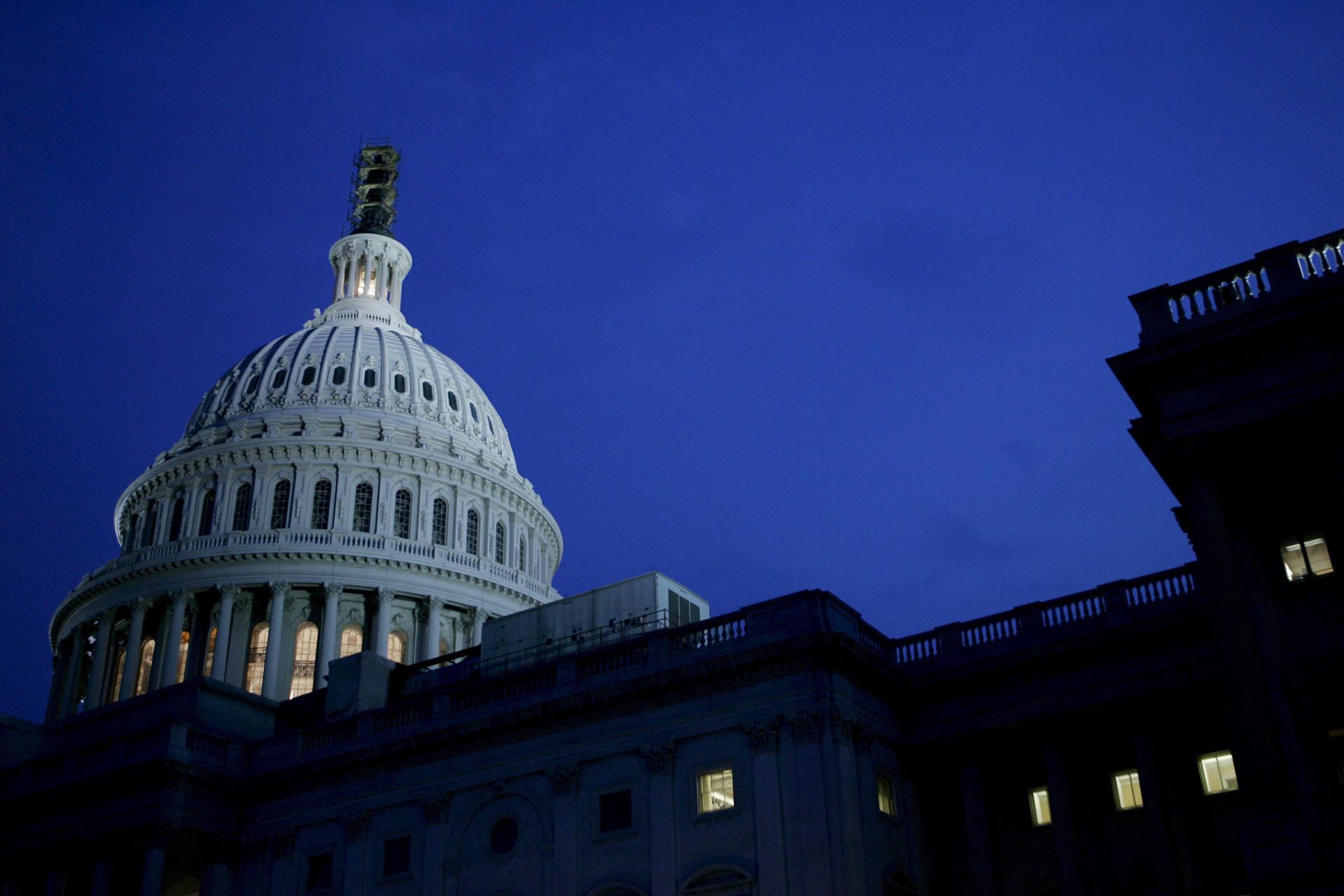 Senado de EE.UU. aprueba acuerdo para reabrir el gobierno