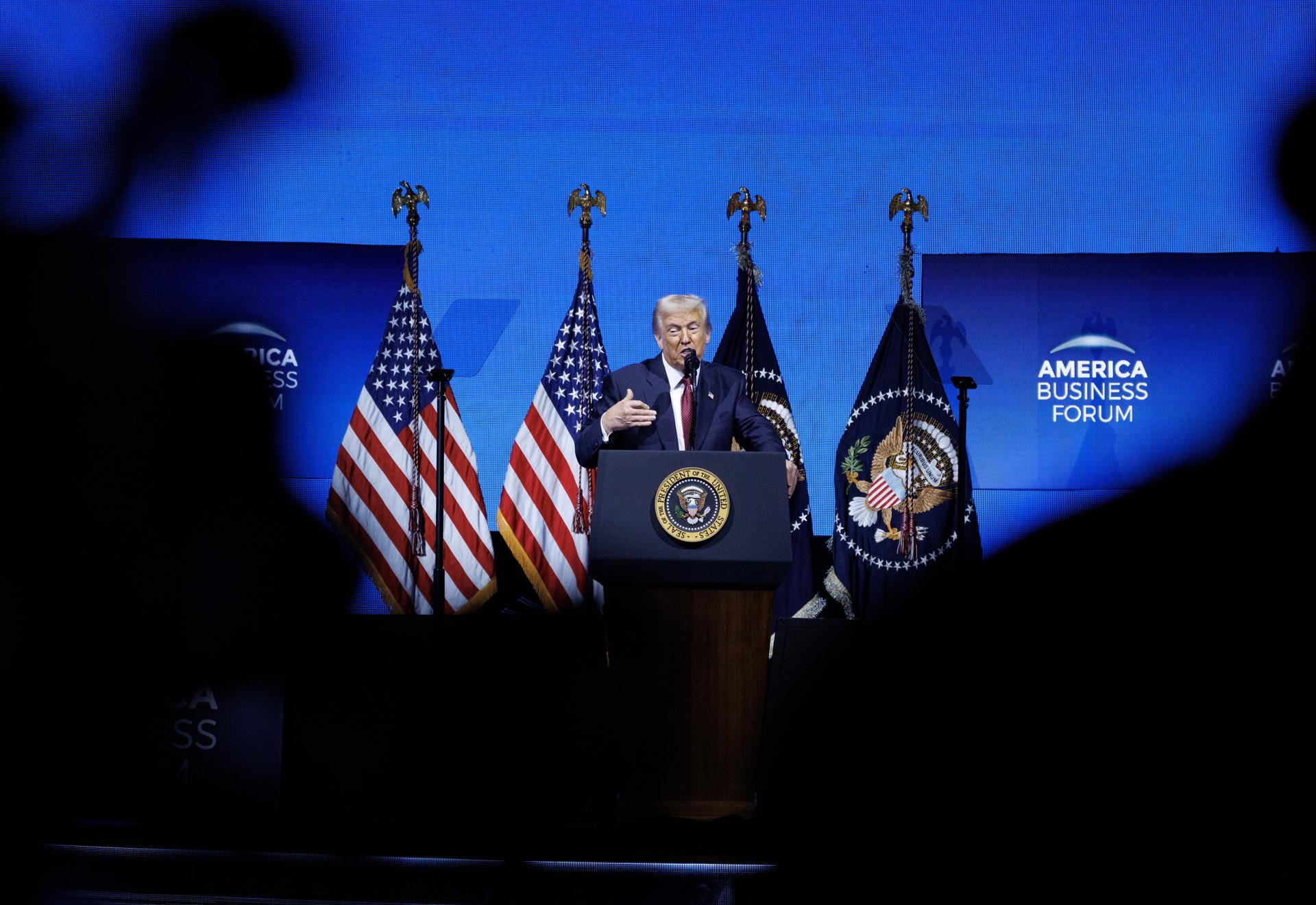 Trump reafirma que no irá al G20 en Sudáfrica y cuestiona que el país esté en este grupo