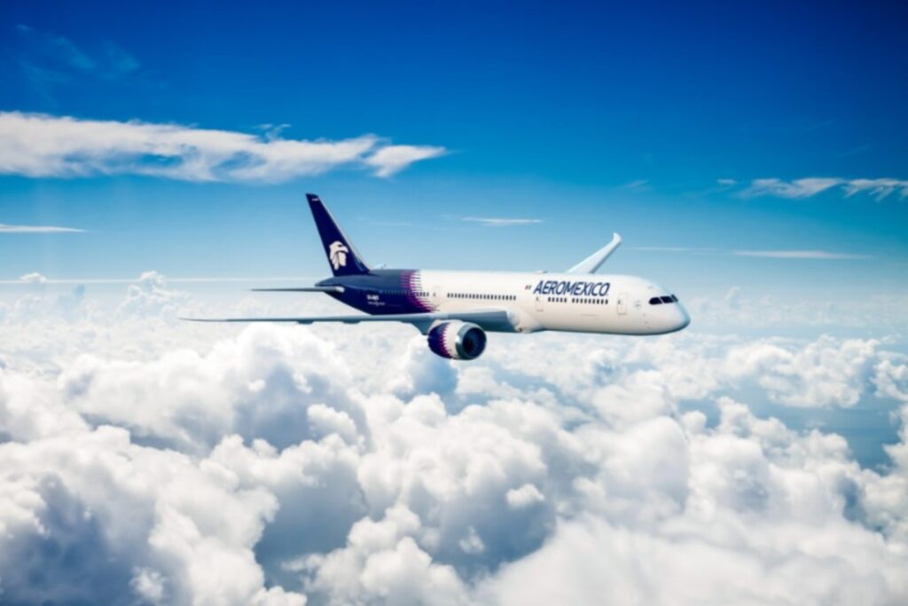 Aeroméxico regresa a las Bolsas de México y Nueva York