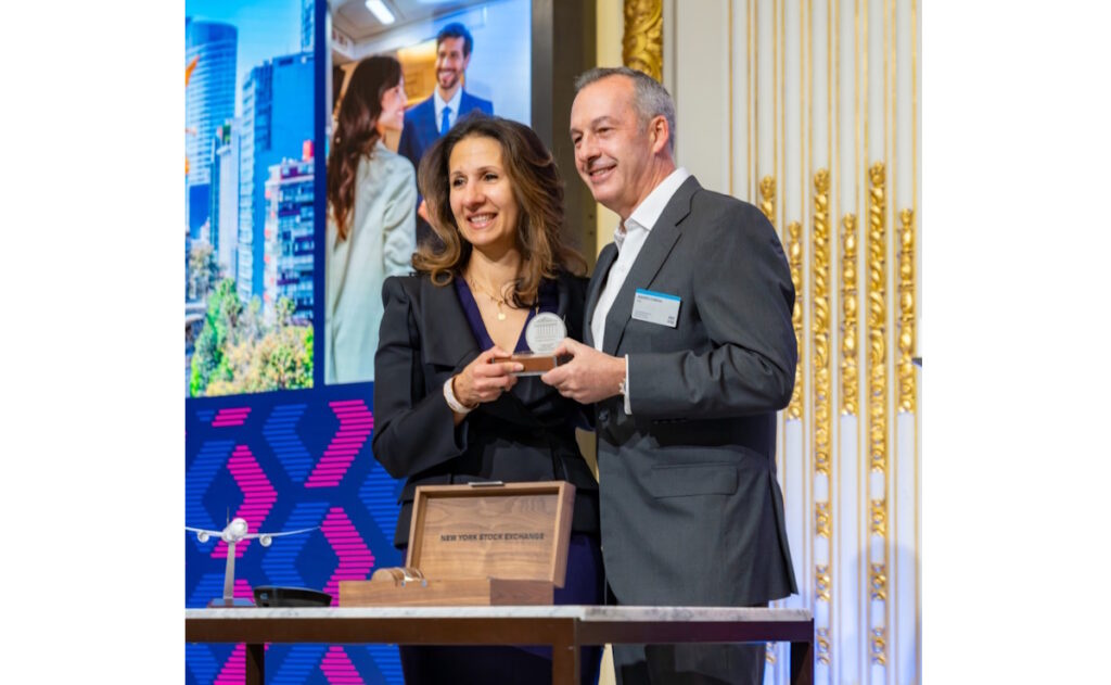 Aeroméxico toca la campana en Wall Street y formaliza su ingreso a la NYSE - aeromexico-toca-la-campana-en-wall-street-y-formaliza-su-ingreso-a-la-nyse-3-1024x631