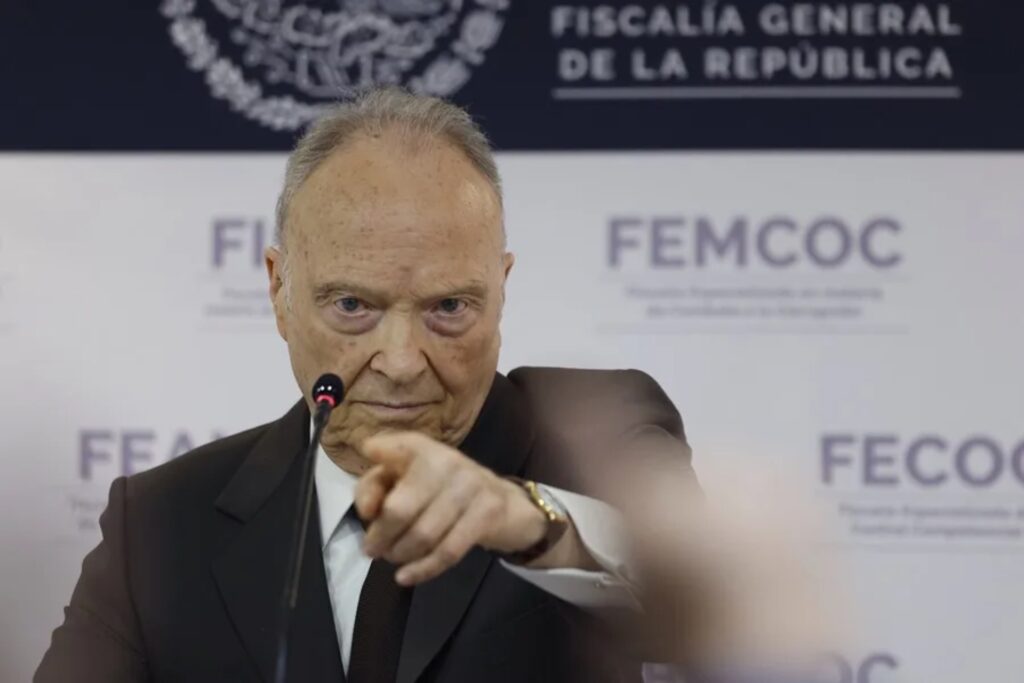 Senado acepta la renuncia de Alejandro Gertz Manero a la FGR