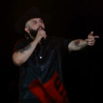 Carín León se solidariza con víctimas de incendio en Hermosillo