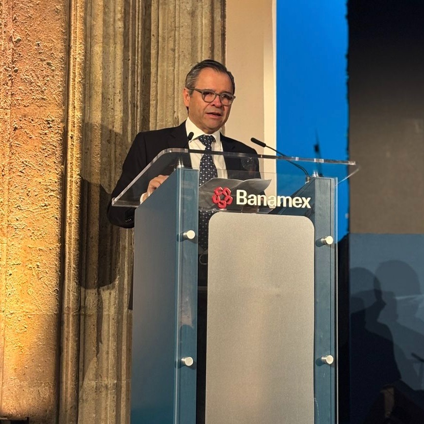 Banamex entrega el Premio de Economía 2024 en su 73 aniversario - banamex-entrega-el-premio-de-economia-2024-en-su-73-aniversario-2