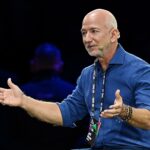 Jeff Bezos busca construir centros de datos en el espacio con su empresa Blue Origin