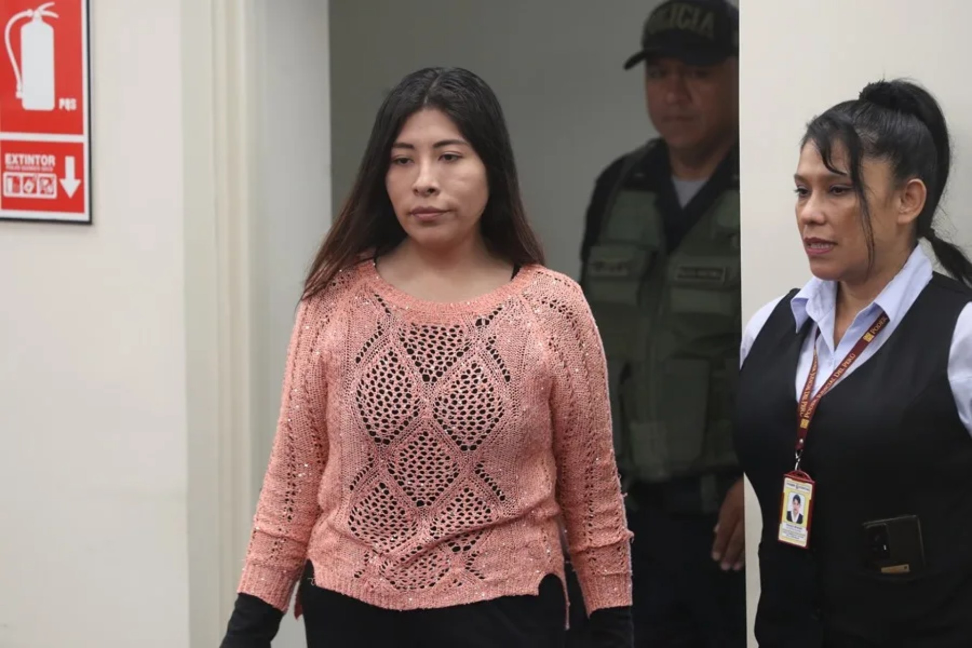 Sentencian a ex primera ministra de Perú por intento de golpe de Estado; está asilada en México Sentencian a ex primera ministra de Perú por intento de golpe de Estado; está asilada en México
